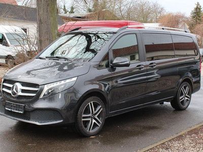Gebraucht Mercedes V300 237 PS (174 kW) 2023 Grau Van / Kleinbus