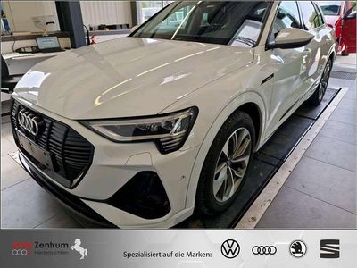 Gebraucht Audi e-tron S-Line 300 kW (408 PS) 2022 Glacier white metallic SUV