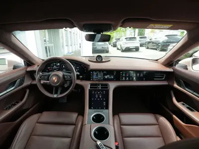 Gebraucht Porsche Taycan GTS Sport Turismo Sport Turismo 439 kW (598 PS) 2022 Beige Kombi