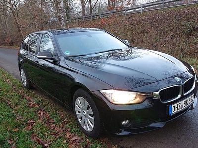 Gebraucht BMW 318 143 PS (105 kW) 2015 Schwarz Kombi