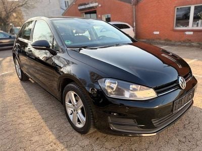 Second-hand VW Golf VII Trendline 86 CP (63 kW) 2014 Negru Berlinǎ