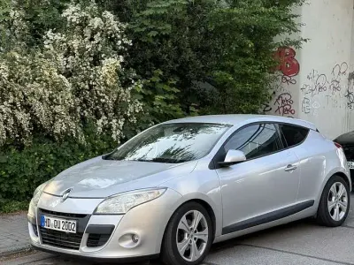 Gebraucht Renault Mégane Coupé Dynamique 179 PS (131 kW) 2009 Coupé
