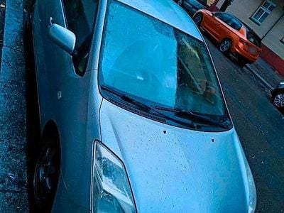 Gebraucht Toyota Prius 111 PS (81 kW) 2005 Silber Kleinwagen