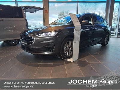 Neu Ford Focus 155 PS (114 kW) 2026 Grau Limousine