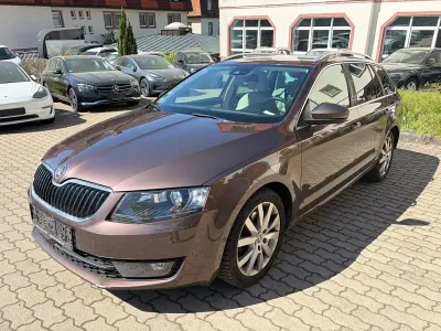 Gebraucht Skoda Octavia 179 PS (131 kW) 2013 Braun Kombi