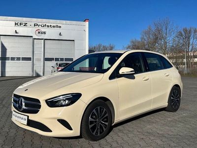 Mercedes B200
