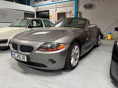 Gebraucht BMW Z4 Sport Line 170 PS (125 kW) 2004 Grau Cabrio