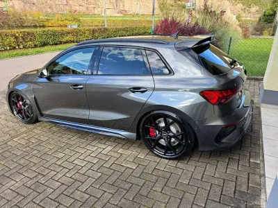 Gebraucht Audi RS3 Performance 400 PS (294 kW) 2023 Grau Limousine