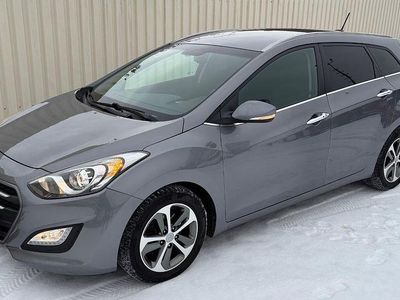 Gebraucht Hyundai i30 YES! Gold 101 PS (74 kW) 2016 Grau Kombi