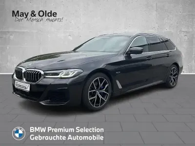 Gebraucht BMW 530e Sport Line 292 PS (214 kW) 2023 Grau Kombi