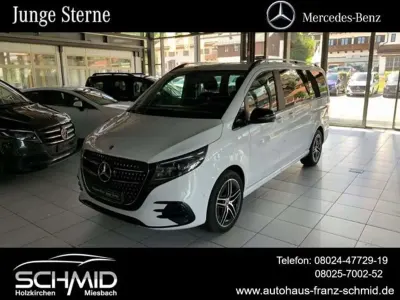 Gebraucht Mercedes V300 AMG 237 PS (174 kW) 2025 Weiß Van / Kleinbus