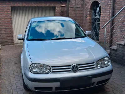Gebraucht VW Golf IV 75 PS (55 kW) 1999 Silber Kleinwagen