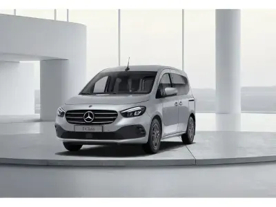 Usata Mercedes T180 Style 116 CV (85 kW) 2025 Argento Monovolume