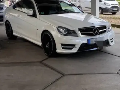Gebraucht Mercedes C350 AMG 306 PS (225 kW) 2011 Weiß Coupé
