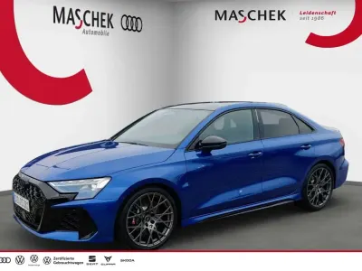 Gebraucht Audi RS3 Sport 400 PS (294 kW) 2026 Ultrablau metallic audi exclus Limousine