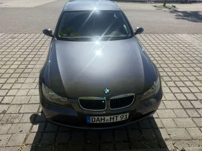 Begagnad BMW 318 143 HK (105 kW) 2008 Grå Kombi