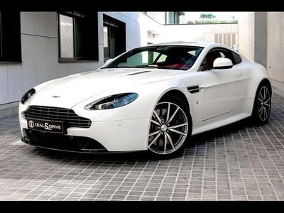 Second-hand Aston Martin V8 Vantage 436 CP (320 kW) 2017 Alb Coupe