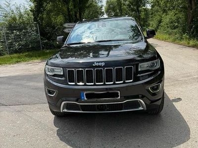 Gebraucht Jeep Grand Cherokee Overland 250 PS (183 kW) 2016 Schwarz SUV