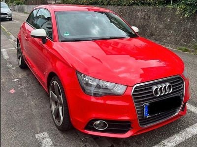 Gebraucht Audi A1 Ambition 90 PS (66 kW) 2011 Rot Kleinwagen