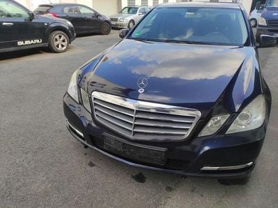 Mercedes E200
