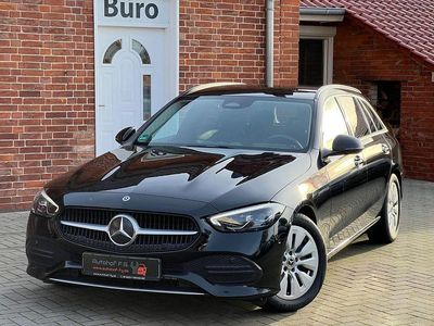 Gebraucht Mercedes C200 163 PS (119 kW) 2023 Schwarz Kombi