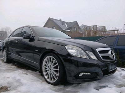 Schwarz Gebraucht 2009 Mercedes E350 Limousine | 8.400 € (Guter Preis)