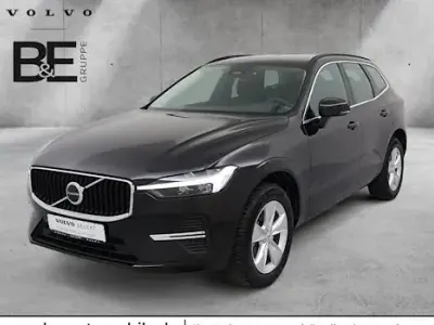 Gebraucht Volvo XC60 Core 197 PS (144 kW) 2023 Onyx schwarz SUV