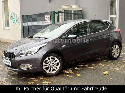 Dark gun metal Gebraucht 2015 Kia Ceed Kleinwagen | 10.990 € (Fairer Preis)