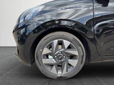 Nuova Hyundai i10 Trend 63 CV (46 kW) 2025 Nero Utilitaria