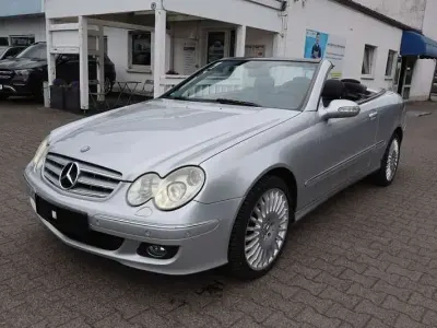 Gebraucht Mercedes CLK320 Avantgarde 224 PS (164 kW) 2009 Iridiumsilber  metalliclack Cabrio