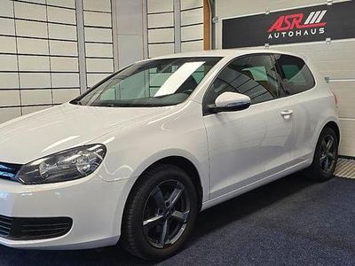 Gebraucht VW Golf VII Trendline 80 PS (58 kW) 2012 Weiß Limousine