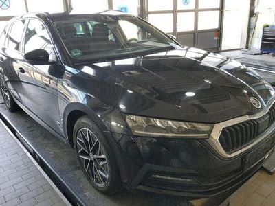Gebraucht Skoda Octavia Clever 150 PS (110 kW) 2022 Schwarzmagic perleffekt Kombi