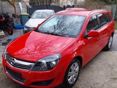 Gebraucht Opel Astra Innovation 116 PS (85 kW) 2009 Rot Kombi