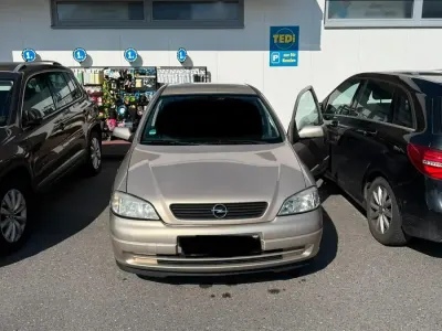 Usata Opel Astra 100 CV (73 kW) 2000 Berlina