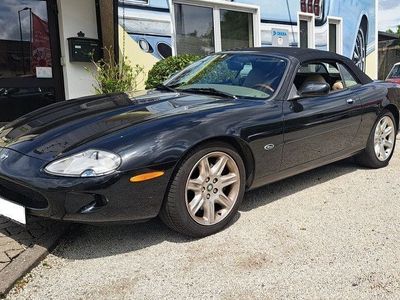 Jaguar XK8