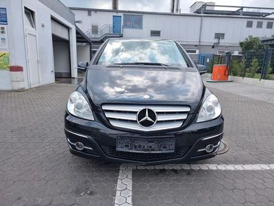 Mercedes B180