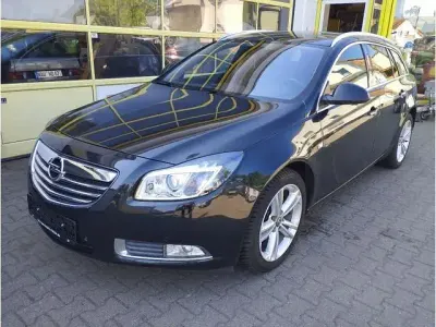 Gebraucht Opel Insignia Innovation 131 PS (96 kW) 2011 Schwarz Kombi