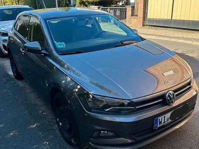 Gebraucht VW Polo Comfortline 95 PS (69 kW) 2018 Grau Kleinwagen