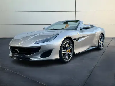 Gebraucht Ferrari Portofino 620 PS (456 kW) 2023 Grau Cabrio