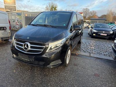 Gebraucht Mercedes V220 Avantgarde 163 PS (119 kW) 2017 Schwarz Van / Kleinbus