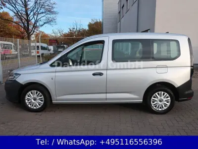 Gebraucht VW Caddy 102 PS (75 kW) 2023 Silber Van / Kleinbus