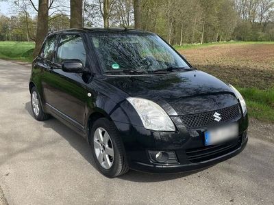 gebraucht Suzuki Swift 8 fach bereift Scheckheftgepflegt