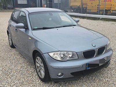 Gebraucht BMW 118 122 PS (89 kW) 2005 Grau Kleinwagen
