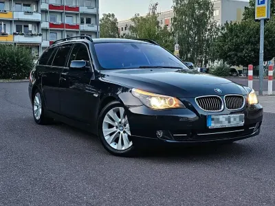Gebraucht BMW 530 231 PS (169 kW) 2007 Blau Kombi