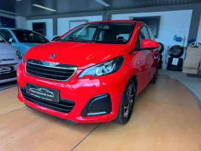 Gebraucht Peugeot 108 Active 69 PS (50 kW) 2015 Rot Limousine