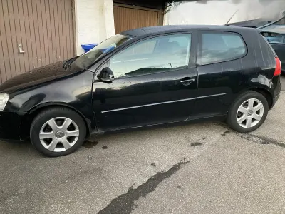 Gebraucht VW Golf V Trendline 105 PS (77 kW) 2007 Schwarz Kleinwagen