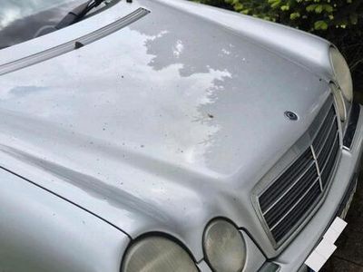 Mercedes E240