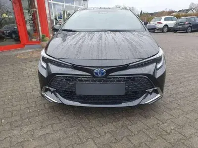 Gebraucht Toyota Corolla Team 140 PS (102 kW) 2024 Schwarz metallic Kombi