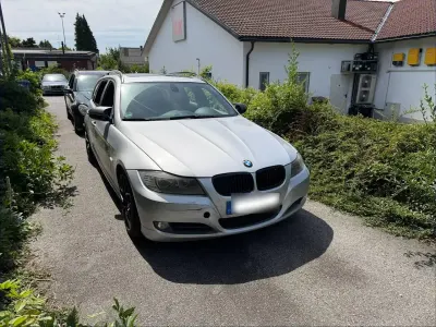 Gebraucht BMW 320 176 PS (129 kW) 2009 Silber Kombi