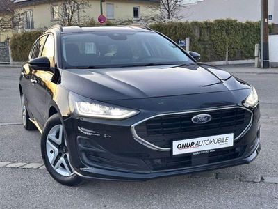 Gebraucht Ford Focus Cool & Connect 120 PS (88 kW) 2022 Agate black (metallic) Kombi